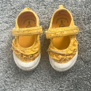 Girls Yellow shoes BUY NOW! donating to goodwill soon, need to clear out